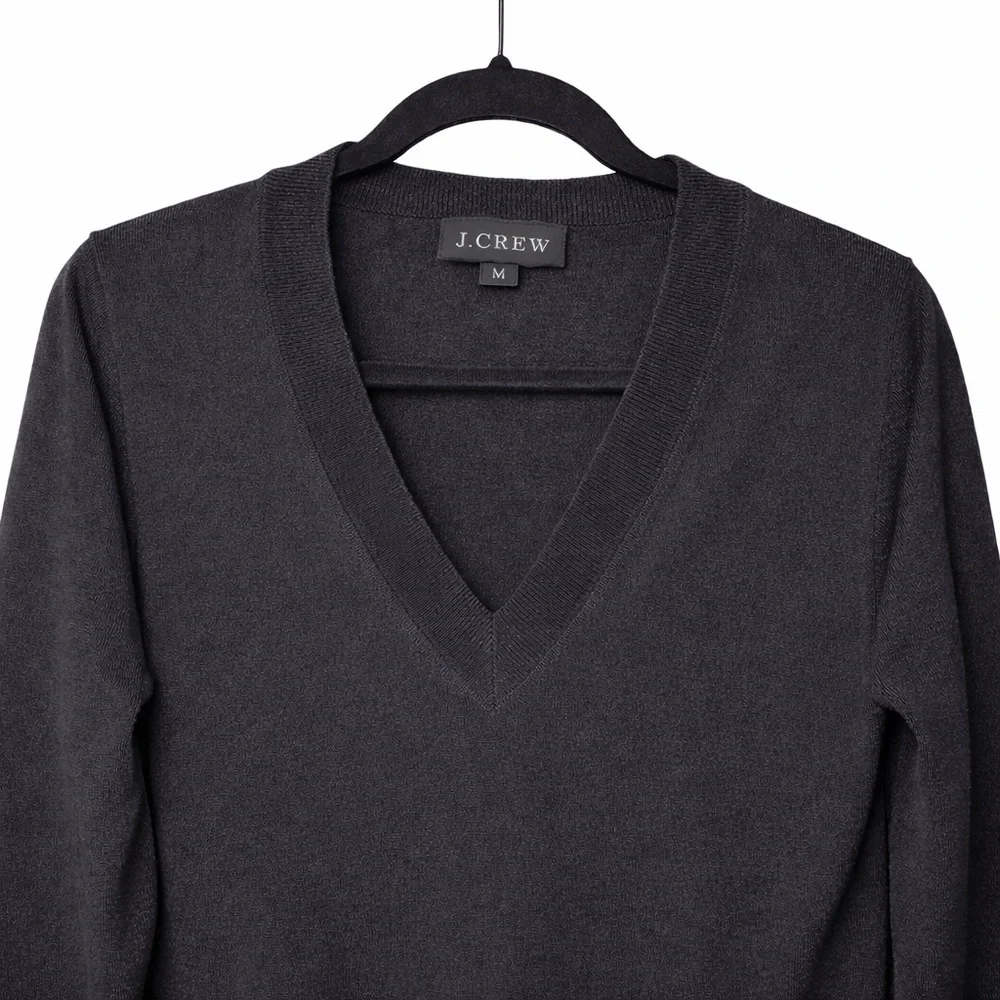 Men's J. Crew 100% Merino Wool Black V-Neck Sweater Size Medium